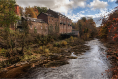 Autumn-colours-on-the-river-Ericht-Left
